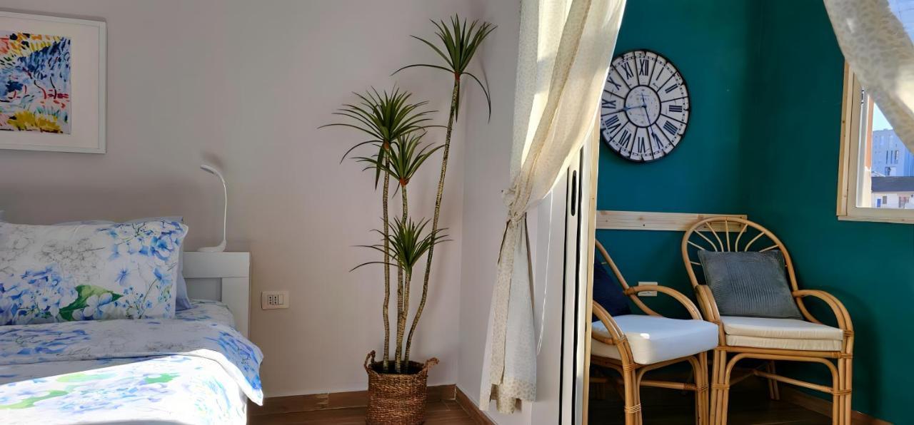 Nuci's Place 2, Sunny With Balcony Near Blloku Appartamento